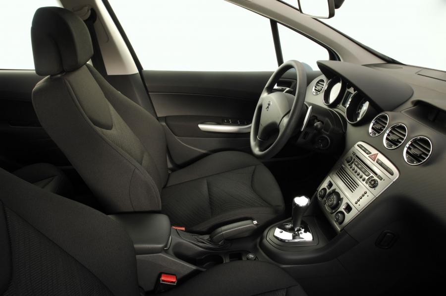  Peugeot 308 2007 года  (фото 123 из 125)